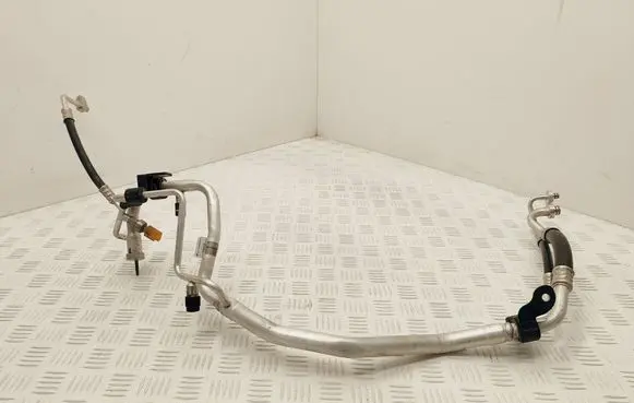 DS Automobiles 4 II Air conditioning (A/C) pipe/hose 9831702480