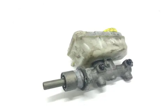 Volkswagen Polo III 6N 6N2 6NF Master brake cylinder