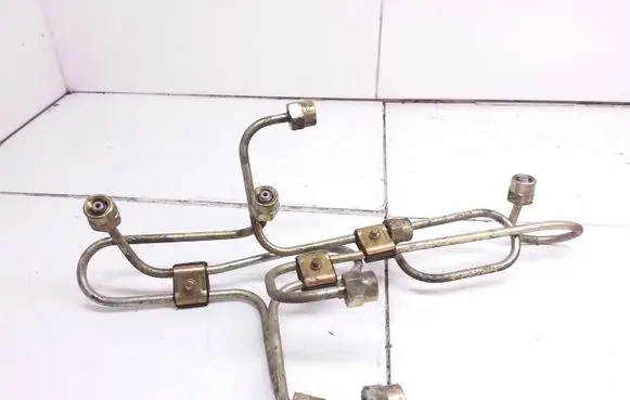 Mitsubishi Space Wagon Fuel line pipe