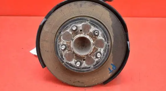 Toyota Corolla E10 Front wheel hub spindle knuckle