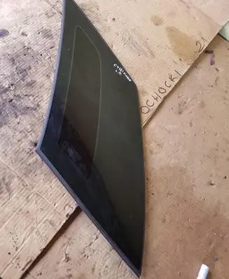 Citroen C4 II Rear side window