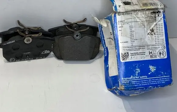 Fiat Fiorino Brake pads (rear) 13046029512