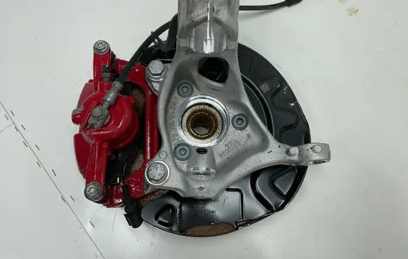 Volkswagen Golf VII Front wheel hub spindle knuckle 5Q0407258A