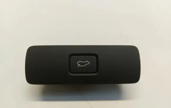 Volvo XC40 Tailgate opening switch 32350330
