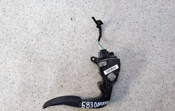 Dacia Dokker Accelerator throttle pedal 180021343R49 180021343R