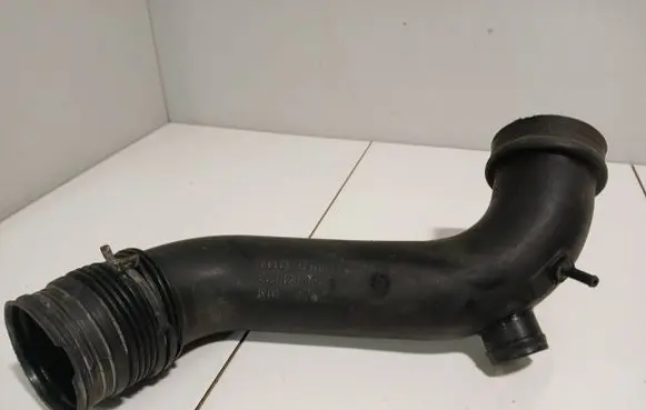 Audi A2 Air intake duct part 8Z0129658E