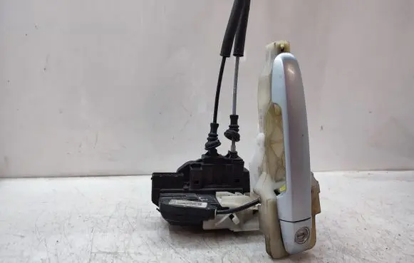 Hyundai Sonata Front door lock