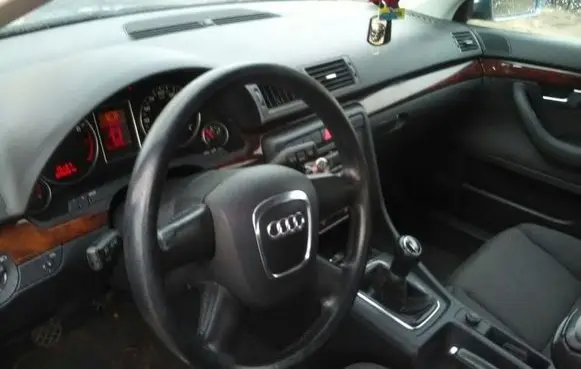 Audi A4 S4 B7 8E 8H Dashboard trim brak