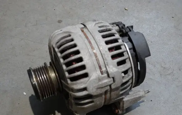 Volkswagen Beetle A5 Generator/alternator 06F903023F