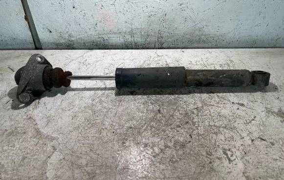 Volkswagen Touran II Rear shock absorber/damper