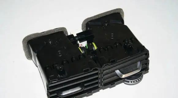 BMW 8 G14 Rear air vent grill 