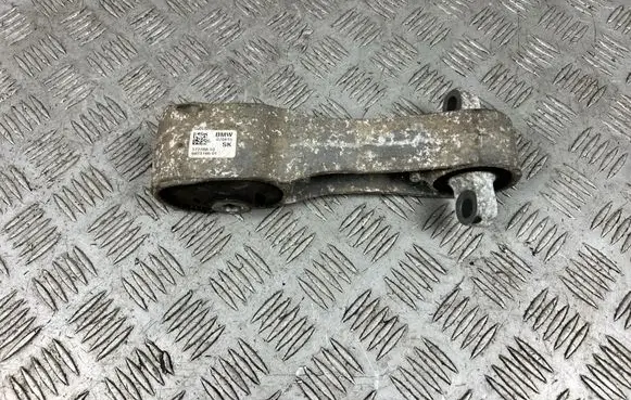 Mini One - Cooper F56 F55 Gearbox mount 6875186