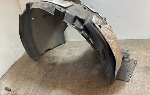Citroen C4 III e-C4 Front wheel arch liner splash guards 9831258480