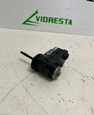 Headlight level adjustment motor