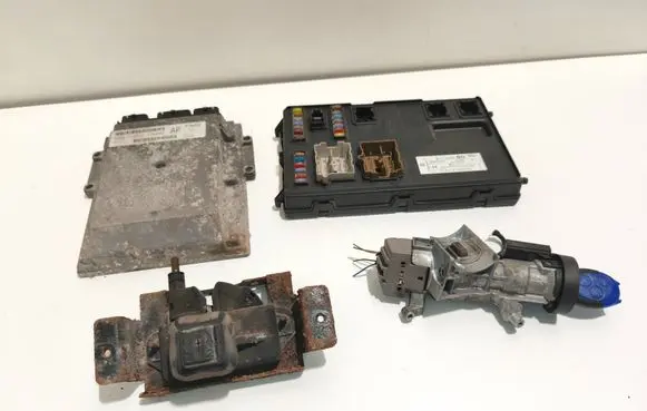 Ford Transit Engine ECU kit and lock set 6C1112A650 8C1T14A073BD VX2T11DK