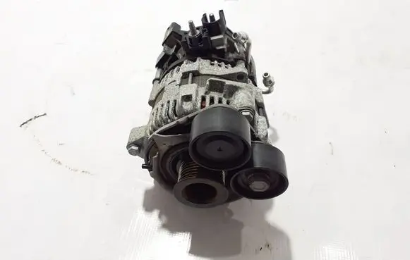 BMW 5 G30 G31 G38 Generator/alternator 8490539