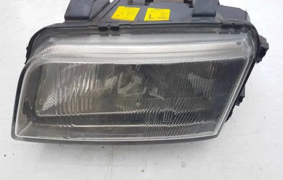 Audi A4 S4 B5 8D Headlight/headlamp 8D0941029B 1307022194