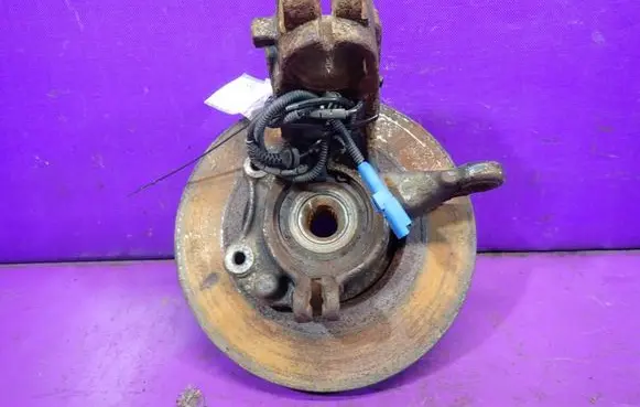 Peugeot 301 Front wheel hub spindle knuckle