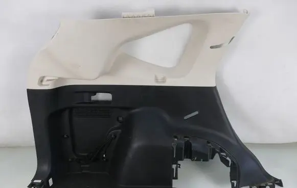 Honda CR-V Trunk/boot side trim panel 84181-T1G-E622-M1