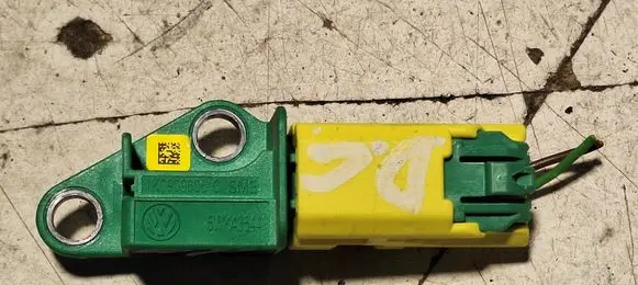 Audi Q7 4L Airbag deployment crash/impact sensor 1K0909606C 5WK43544