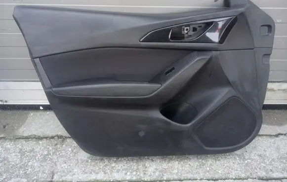 Mazda 3 II Front door card panel trim