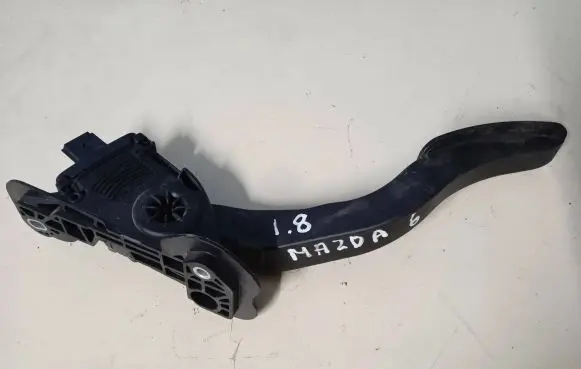 Mazda 6 Accelerator throttle pedal GS1D41600