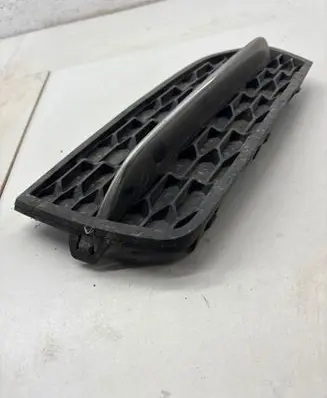BMW 2 F22 F23 Front bumper lower grill 8055955