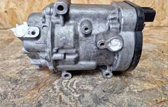 Toyota Corolla E210 E21 Air conditioning (A/C) compressor (pump) 042400-1200