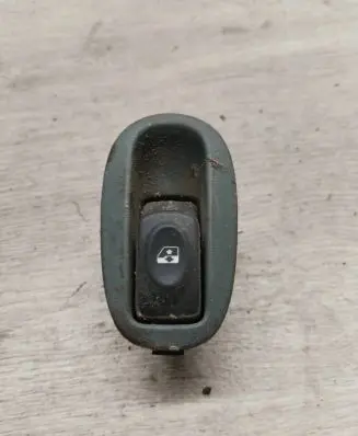 Renault Scenic I Electric window control switch 24949