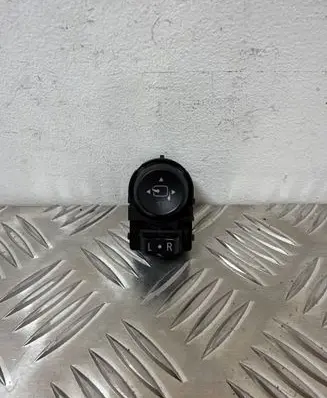 Opel Insignia A Wing mirror switch 22915443 321885