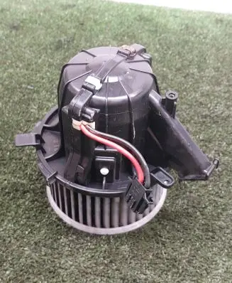Audi A5 Sportback 8TA Heater fan/blower U0852003