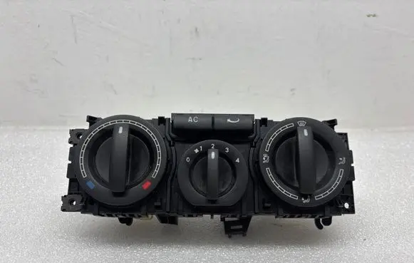 Volkswagen Transporter - Caravelle T5 Climate control unit 7H0820045AM 4310443 1631S32S030