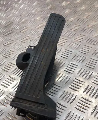 Volkswagen Jetta V Accelerator throttle pedal 6PV00874500