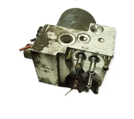Mitsubishi Pajero ABS Pump 0130108071