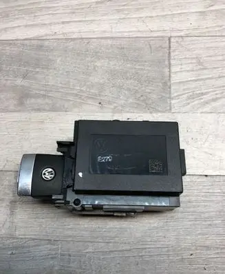 Volkswagen PASSAT B7 Ignition lock 3C0905843AE 0192001S 33303701