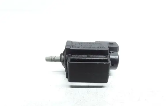 Vacuum valve