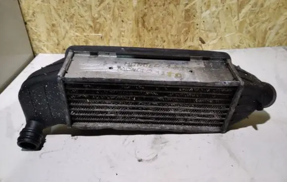 Ford Mondeo MK I Intercooler radiator
