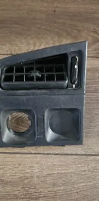 Opel Ascona C Front bumper upper radiator grill 90192954