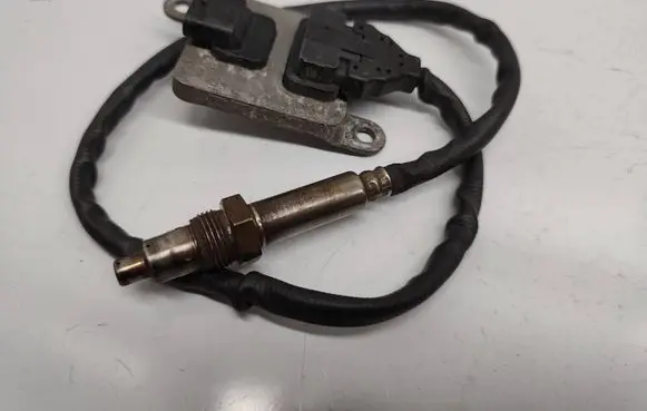 Mercedes-Benz C W205 Lambda probe sensor A0009053503 0009053503 5WK96682D