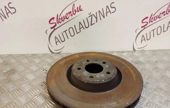 Volkswagen Touareg III Front brake disc