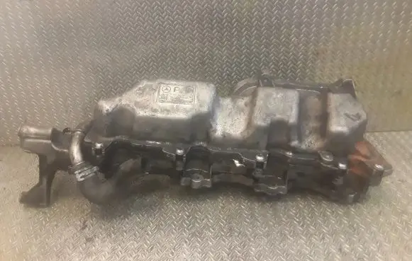 Mercedes-Benz A W169 Intake manifold 6400901037 A6400901037
