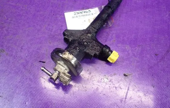 Mazda 6 Fuel injector