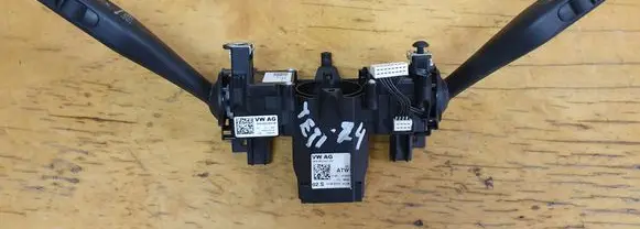 Skoda Yeti (5L) Indicator stalk 5K0953502M 5K0953521DD
