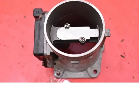 Volkswagen Golf III Mass air flow meter LM1098
