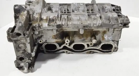 Porsche 911 996 Engine head 99610400402