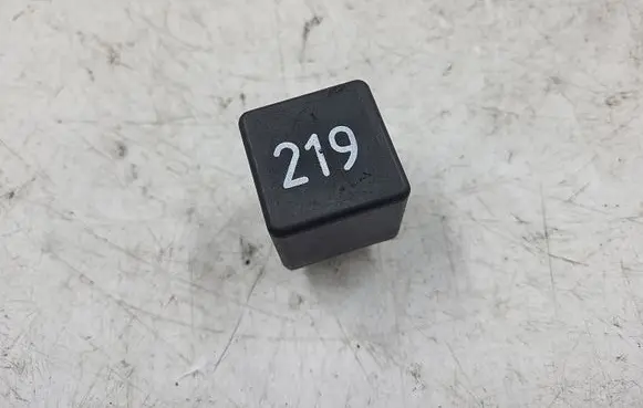 Audi A4 S4 B5 8D Other relay 443951253AA