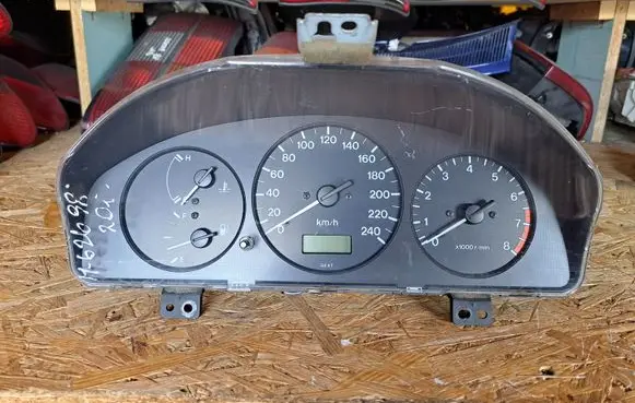 Mazda 626 Speedometer (instrument cluster) GE4TD FAGE4TD