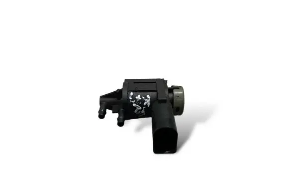 Volkswagen Touareg I Turbo solenoid valve 1J0906283C 6685C