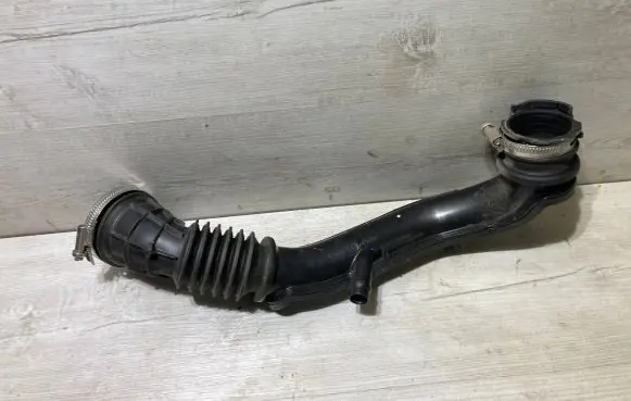 Ford Fiesta Air intake hose/pipe H1B1-9R504-Bb