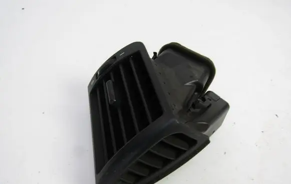 BMW 3 E36 Dash center air vent grill 